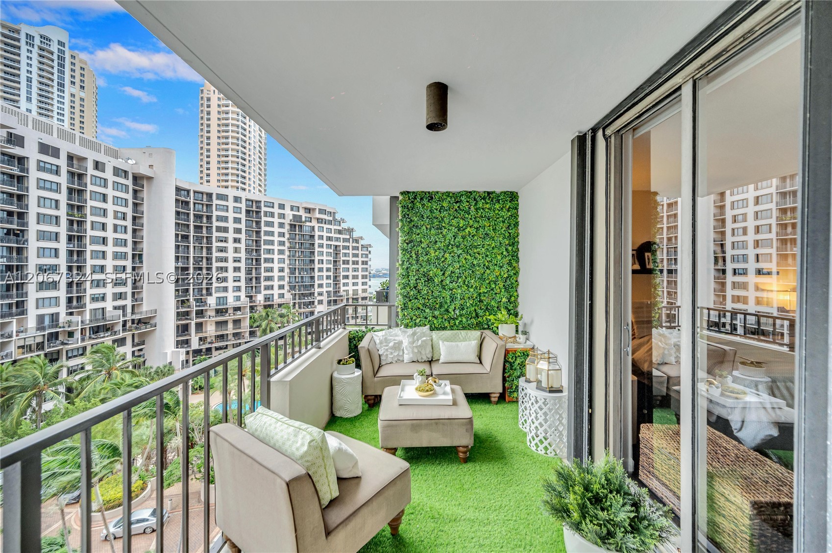 image Brickell Key One7