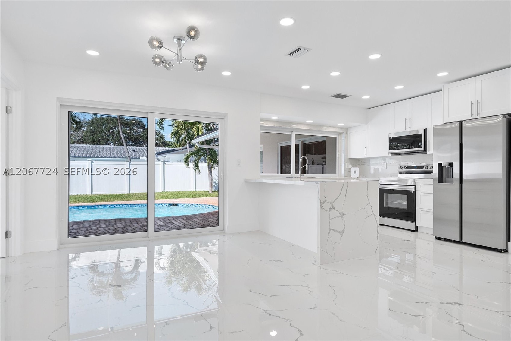 5711 NE 20th Ter