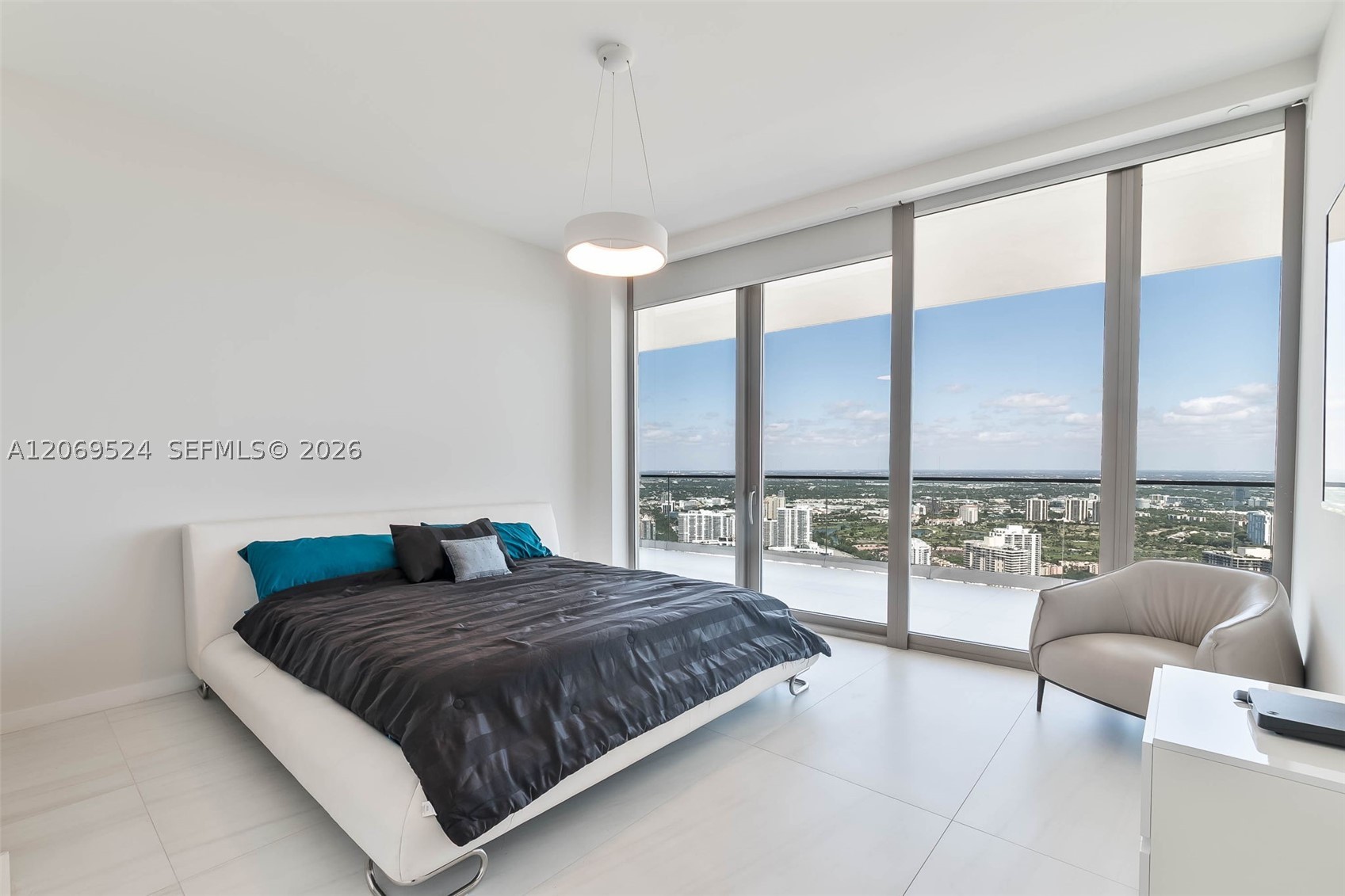 18975 Collins Ave #5403 Sunny Isles Beach, FL 33160