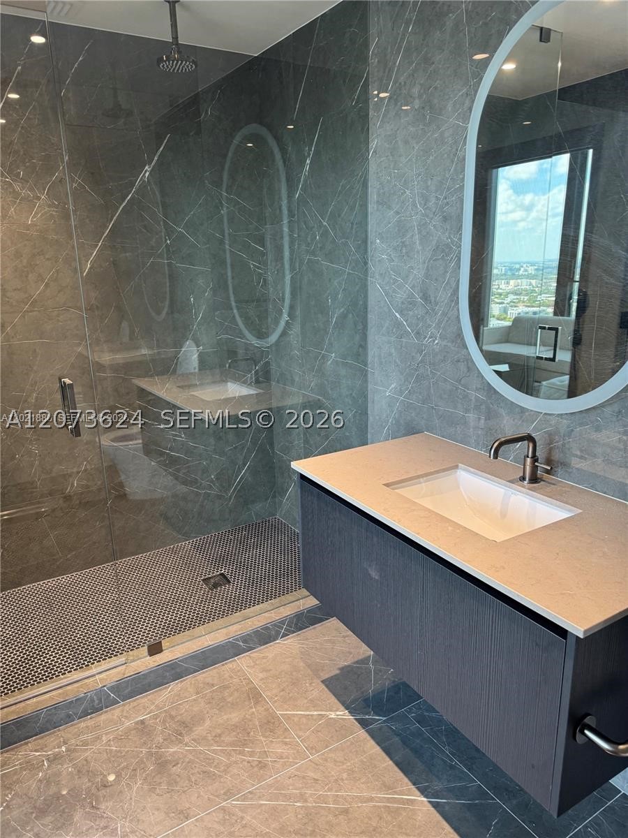 20 NE 11st #3003A Miami, FL 33132