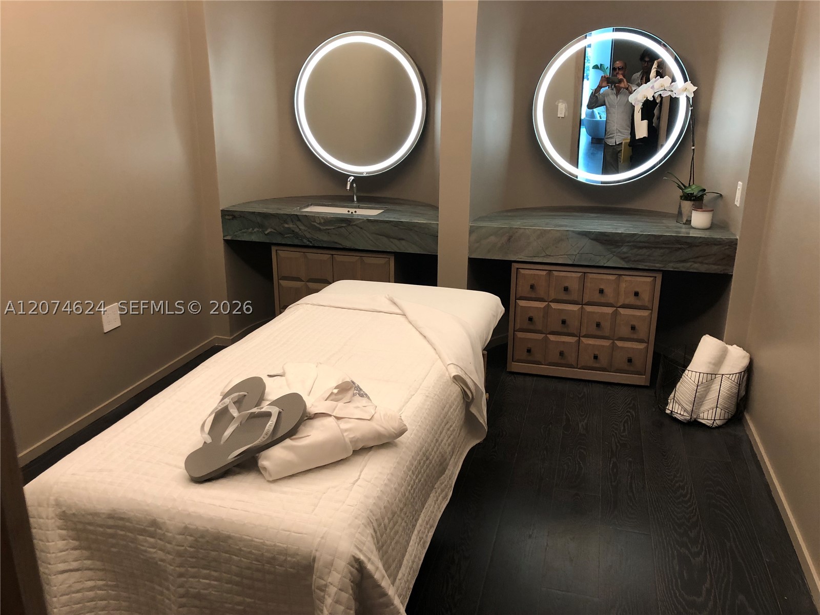801 S Miami Ave #4905 Miami, FL 33130