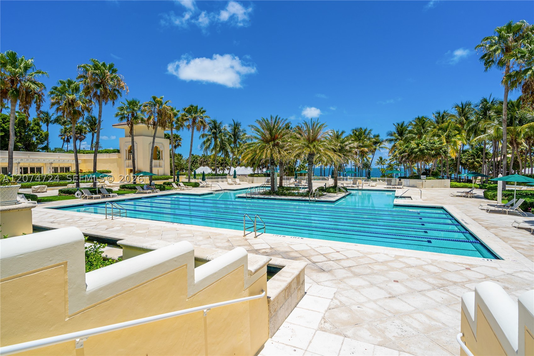 737 Crandon Blvd #PH-1 Key Biscayne, FL 33149