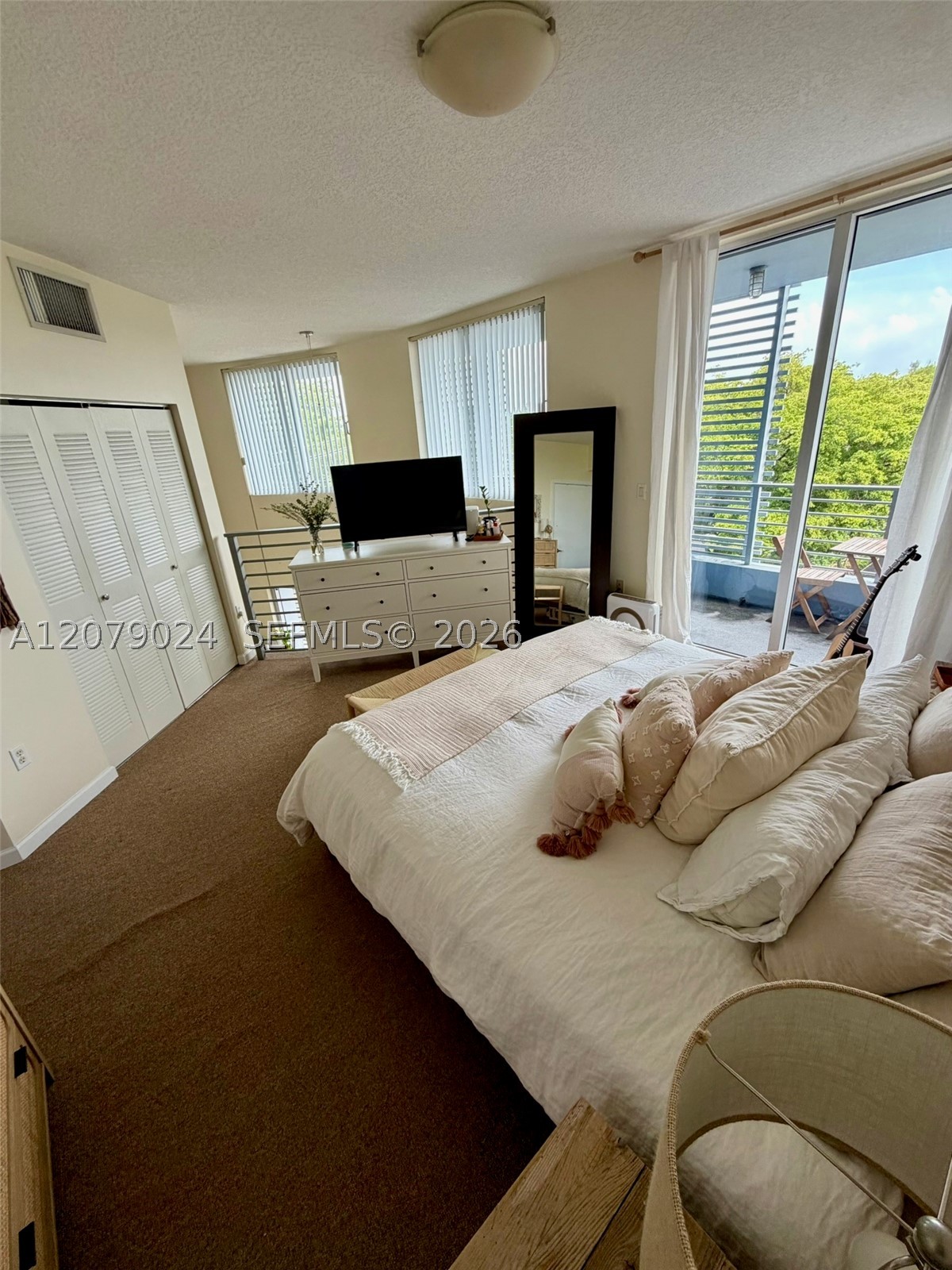 3339 Virginia St #320 Miami, FL 33133