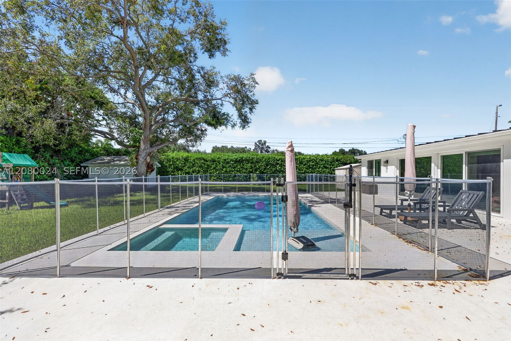 14220 SW 86th Ave Palmetto Bay, FL 33158