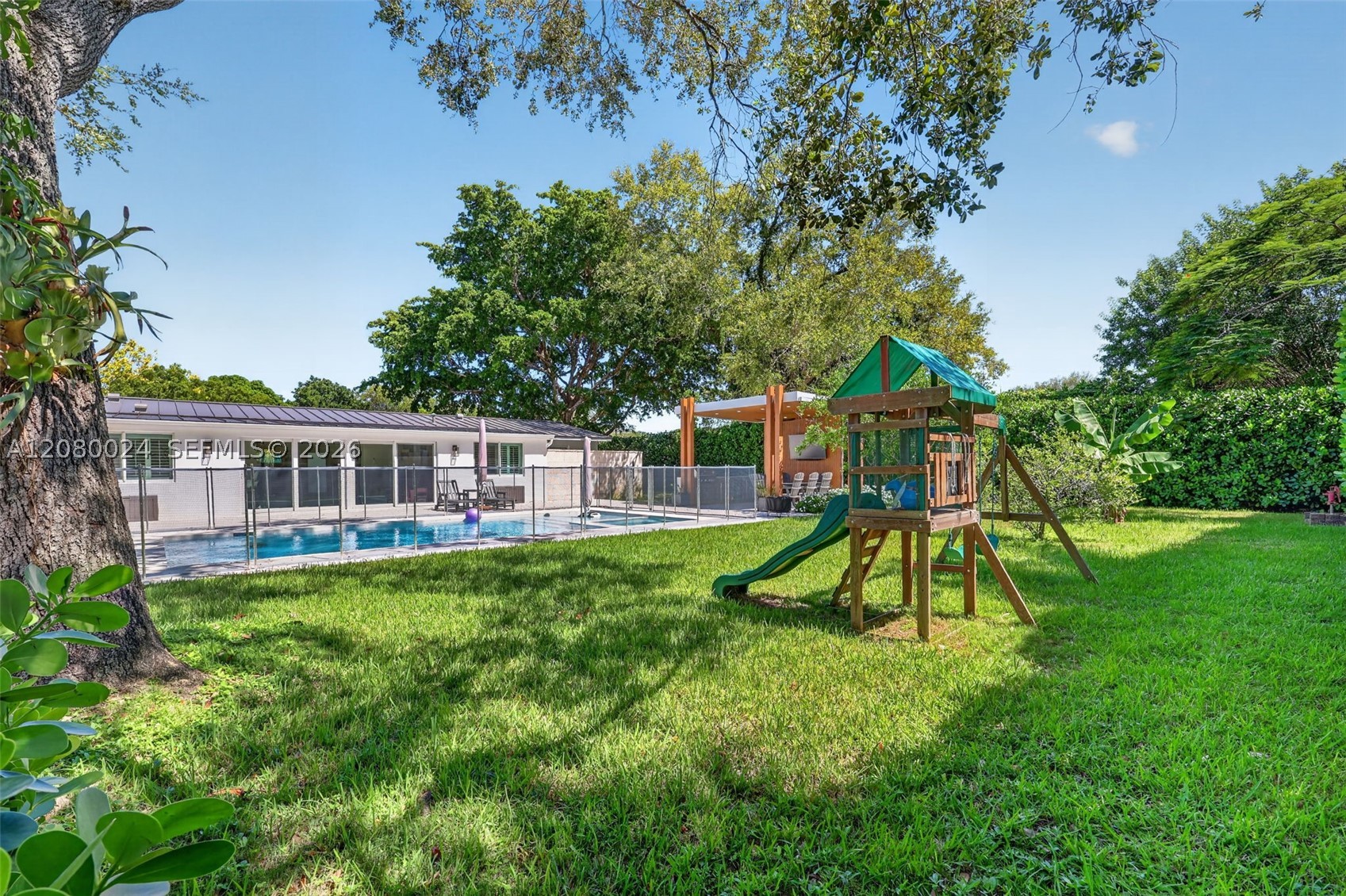 14220 SW 86th Ave Palmetto Bay, FL 33158