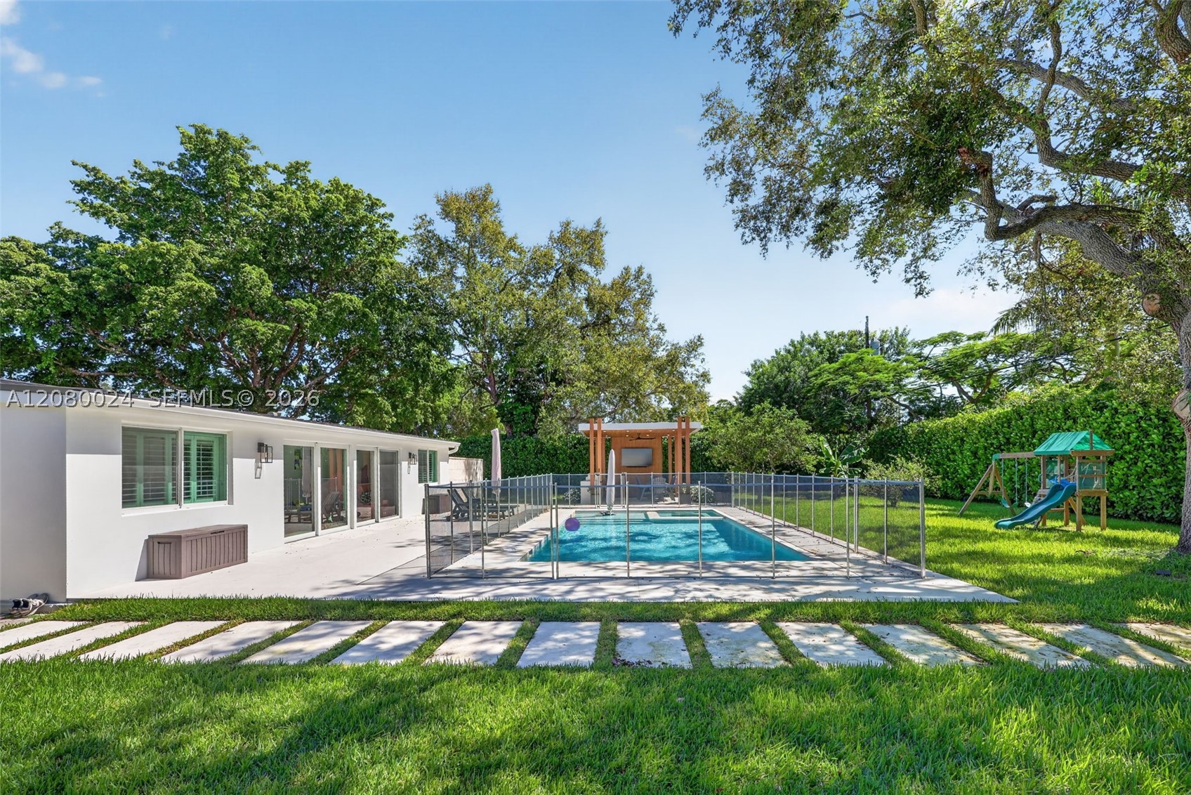 14220 SW 86th Ave Palmetto Bay, FL 33158