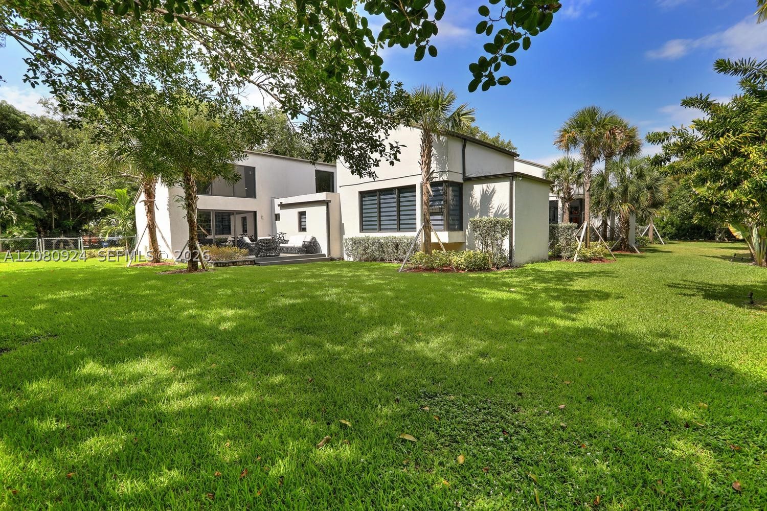 6121 SW 104th St Pinecrest, FL 33156