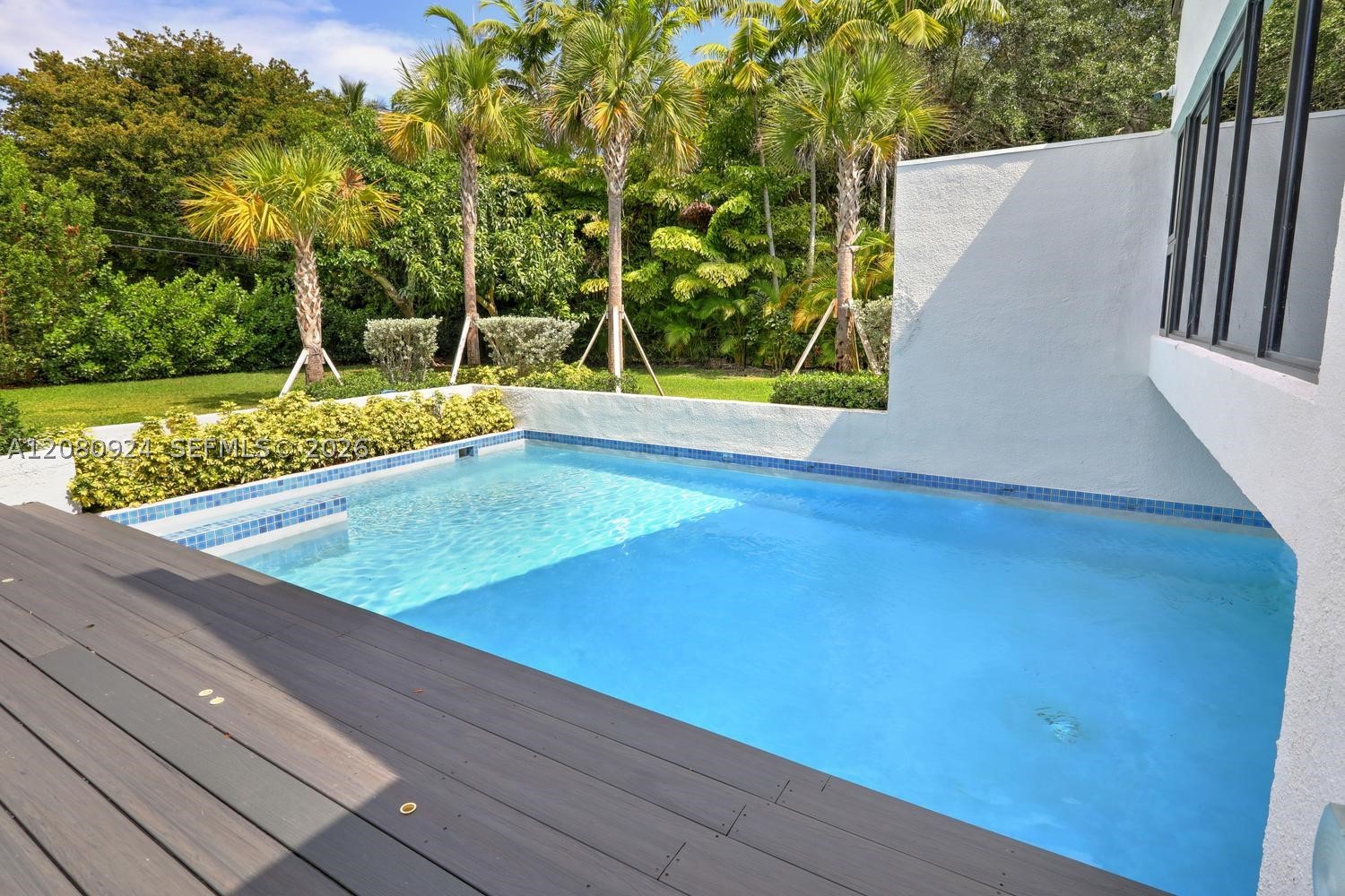 6121 SW 104th St Pinecrest, FL 33156