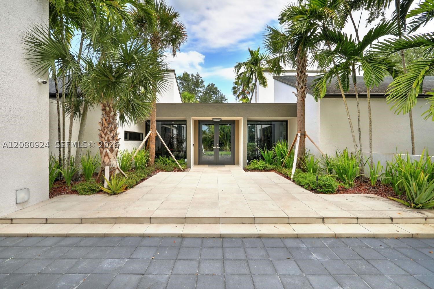6121 SW 104th St Pinecrest, FL 33156