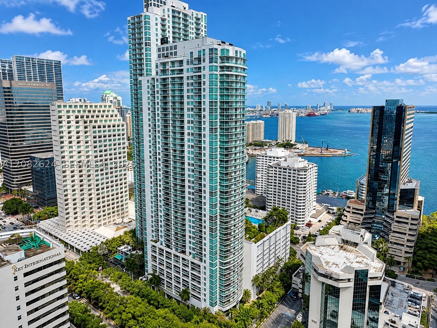 image The Plaza on Brickell West1