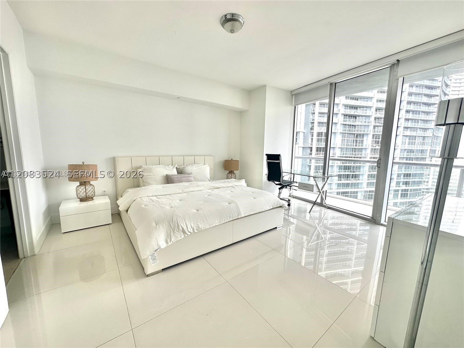 image Icon Brickell II3