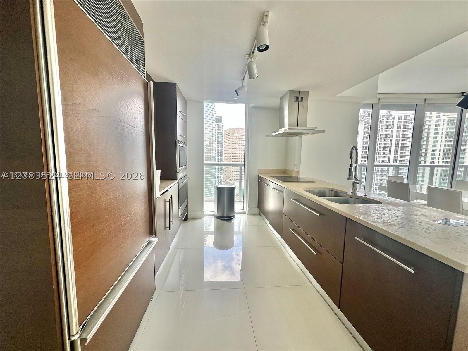 image Icon Brickell II6