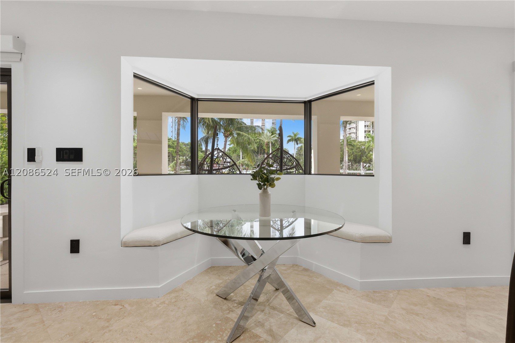 415 Holiday Dr Hallandale Beach, FL 33009