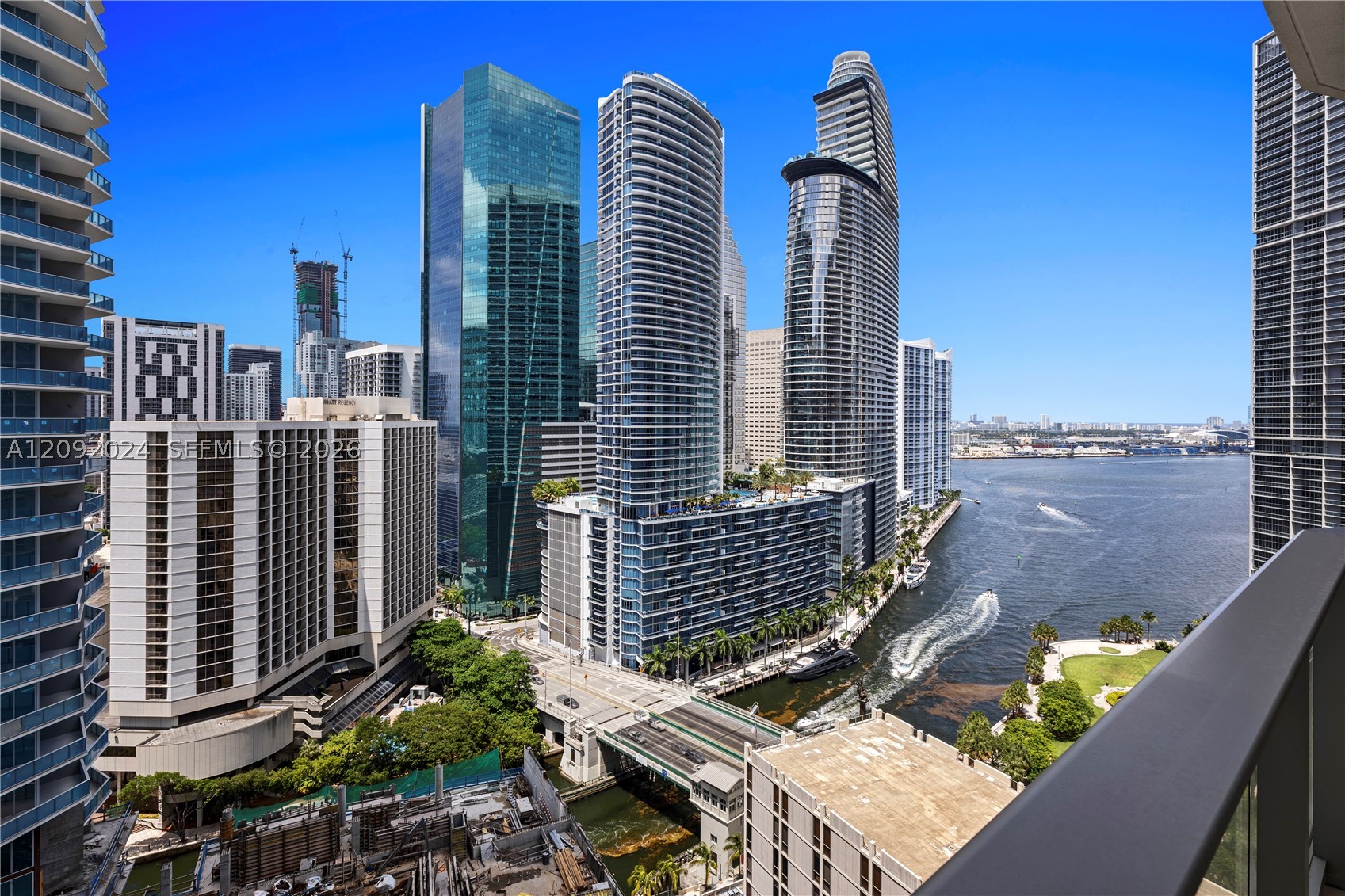 image Viceroy Brickell Residences35