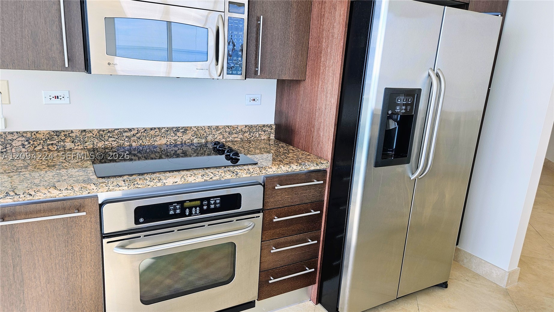 image Bel Aire on the Ocean34