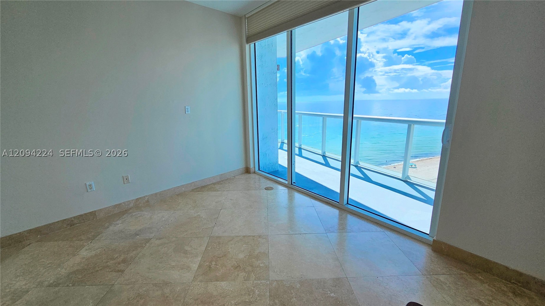 image Bel Aire on the Ocean38