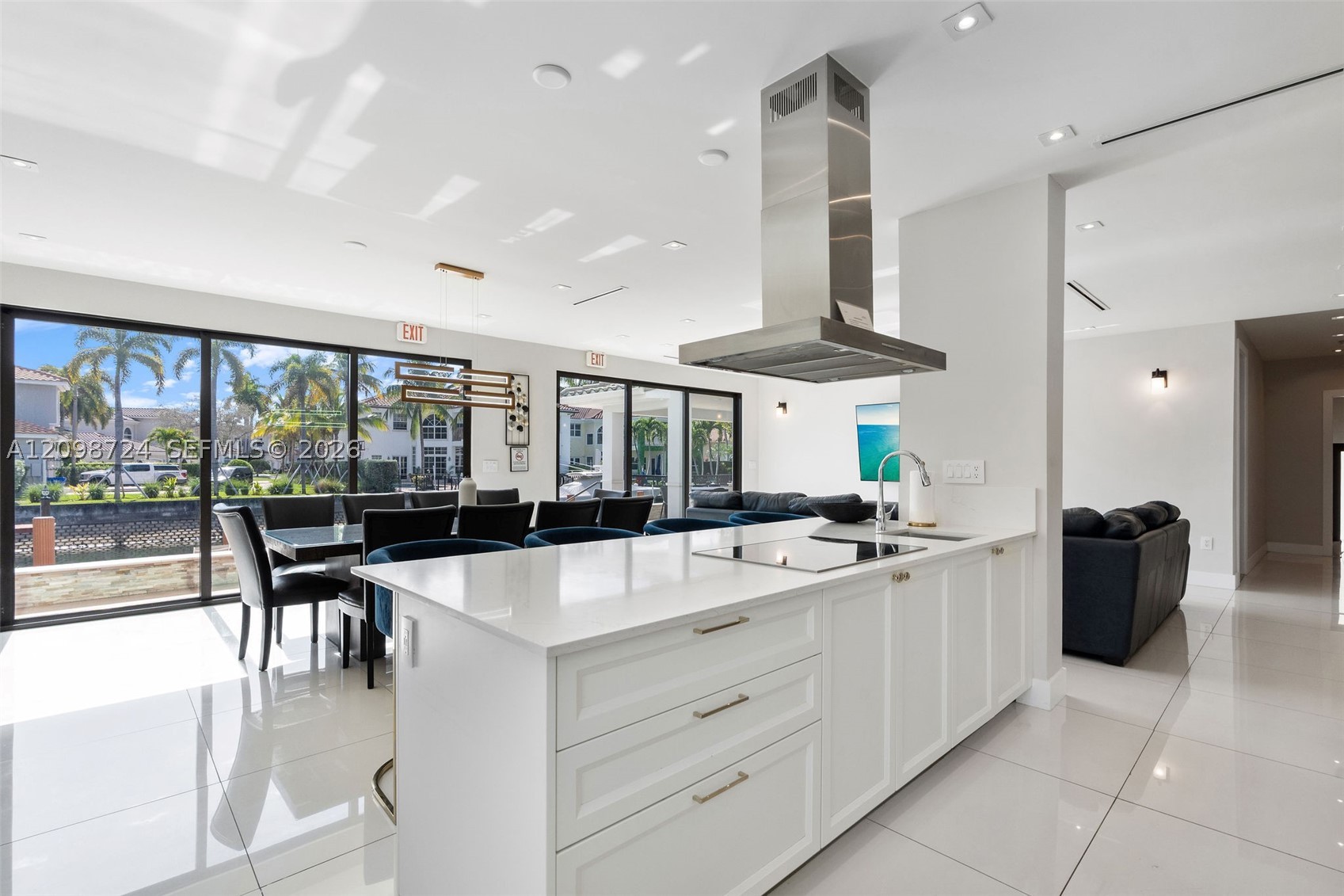 850 Washington St Hollywood, FL 33019