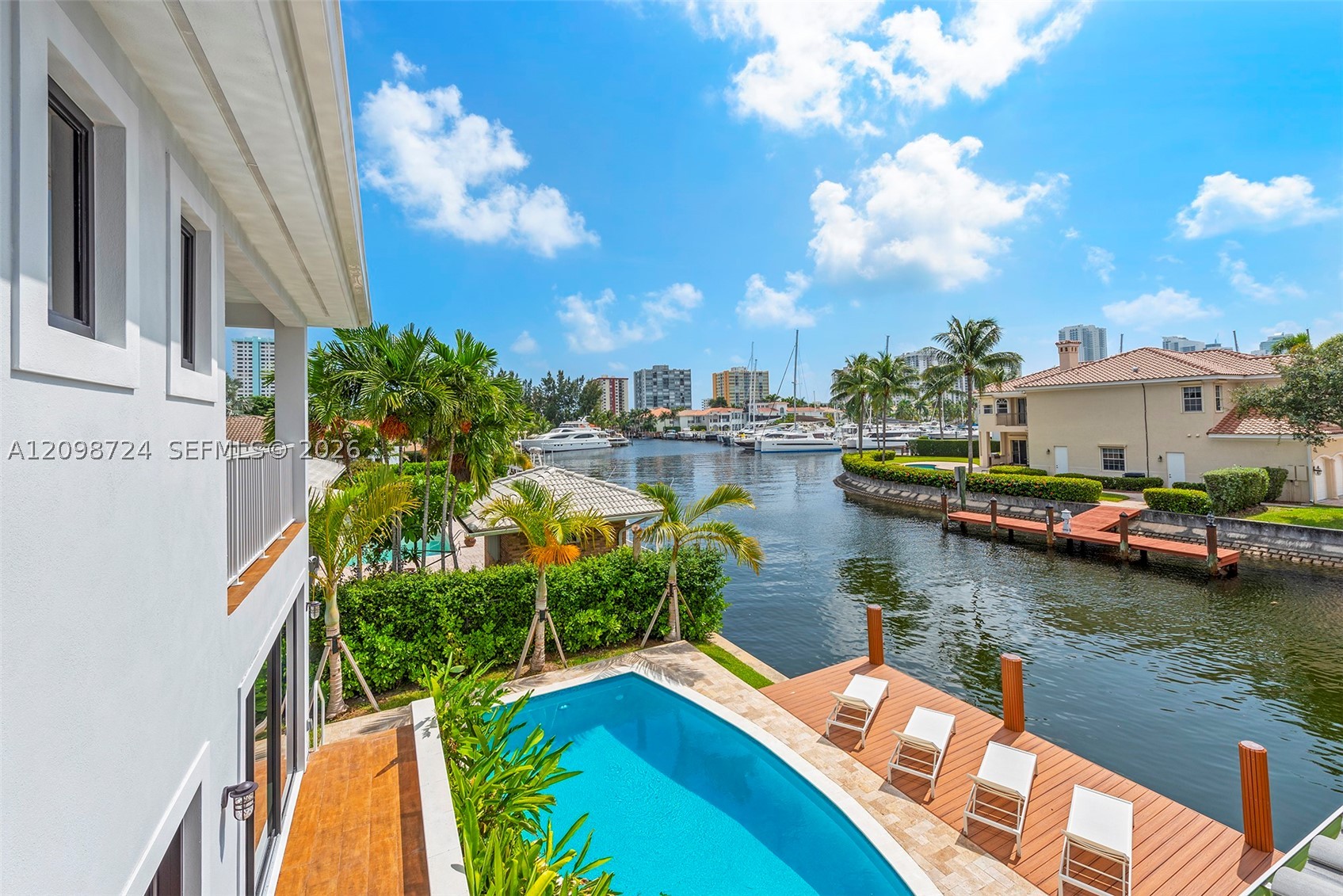 850 Washington St Hollywood, FL 33019