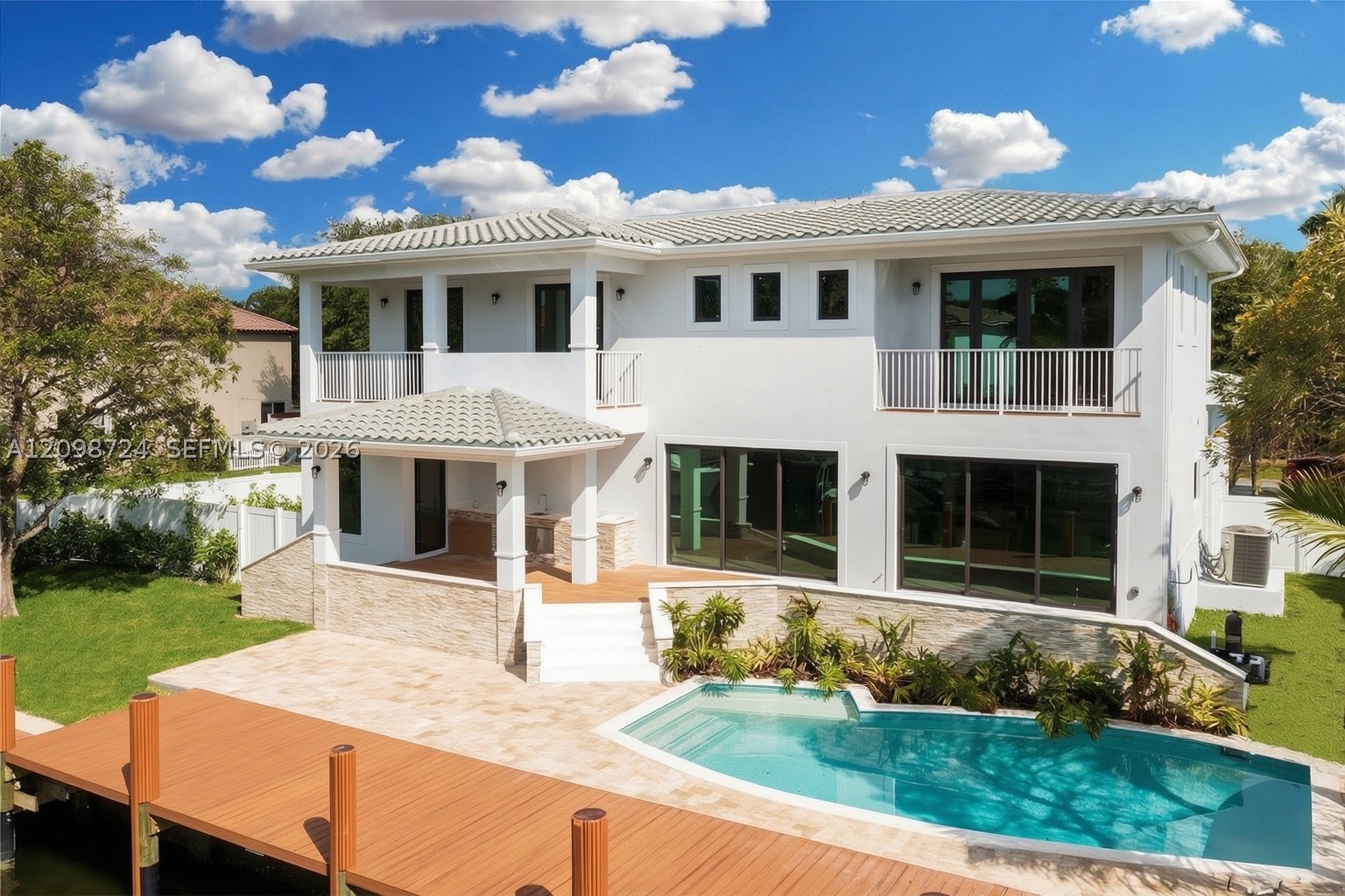 850 Washington St Hollywood, FL 33019