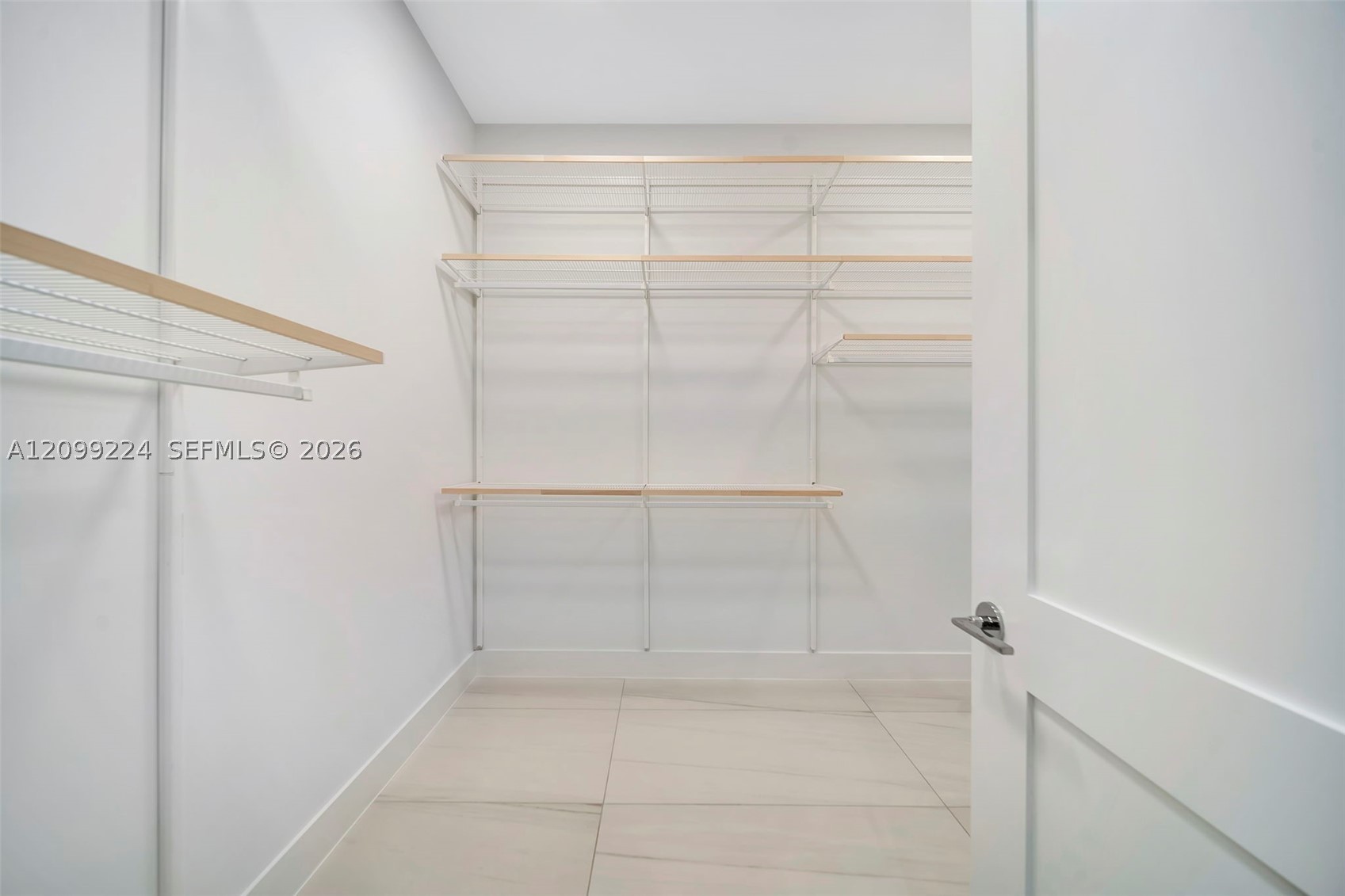 153 N Seabreeze #403 Fort Lauderdale, FL 33304