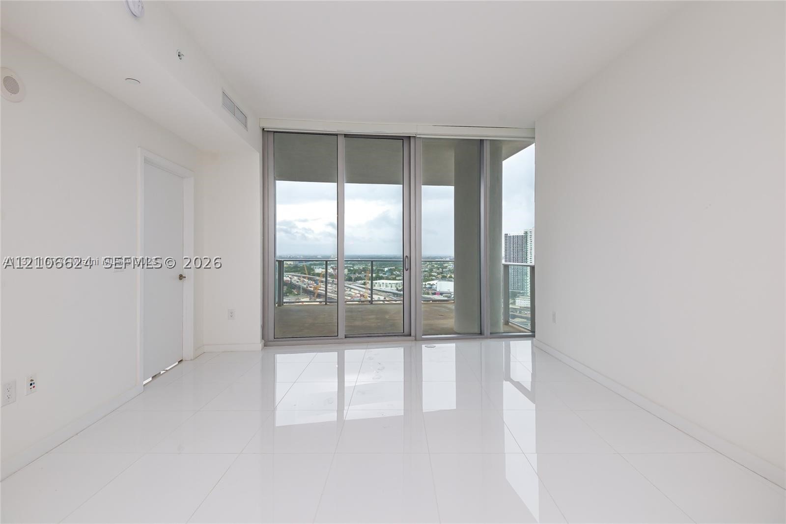 image Paramount Miami Worldcenter17