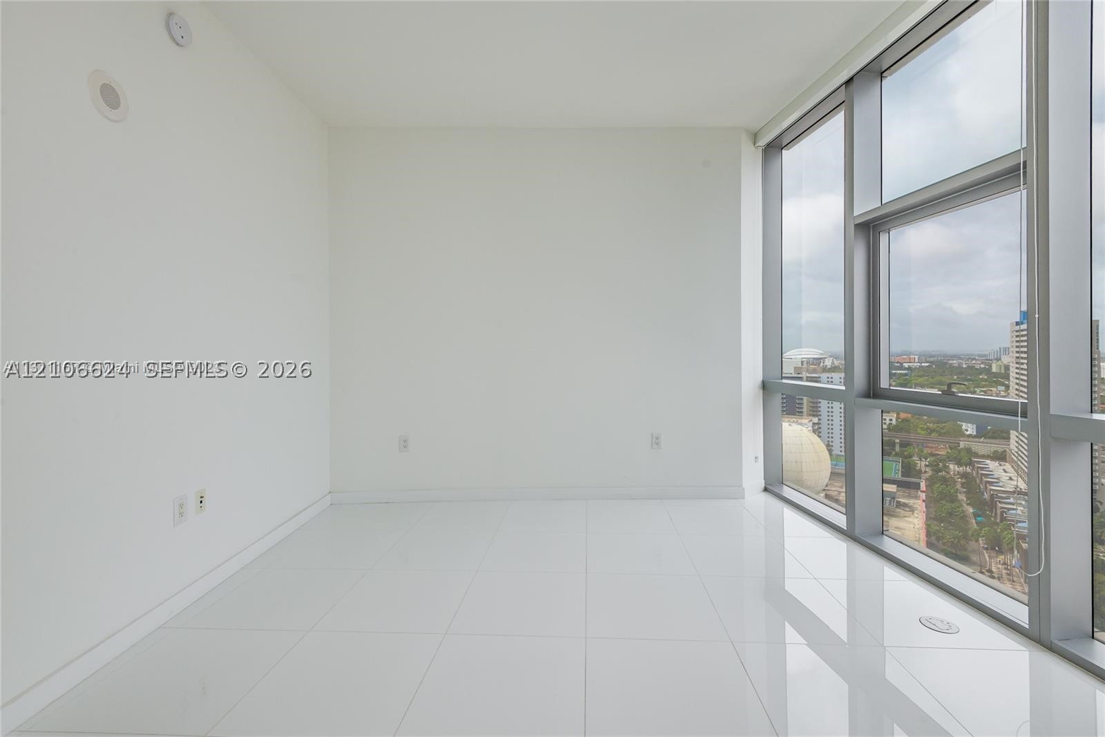 image Paramount Miami Worldcenter21