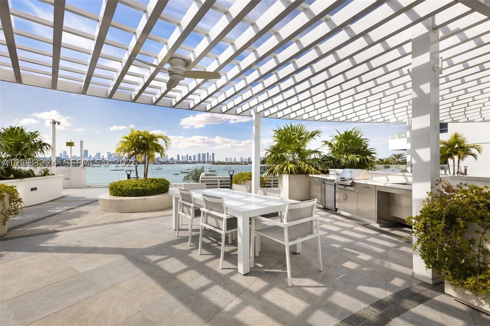 image The Waverly at South Beach9