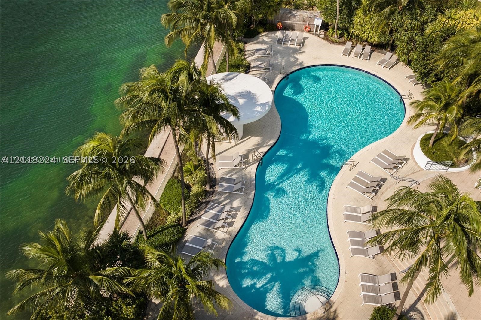 image The Waverly at South Beach12