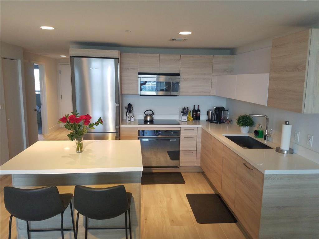 16385 Biscayne #1018