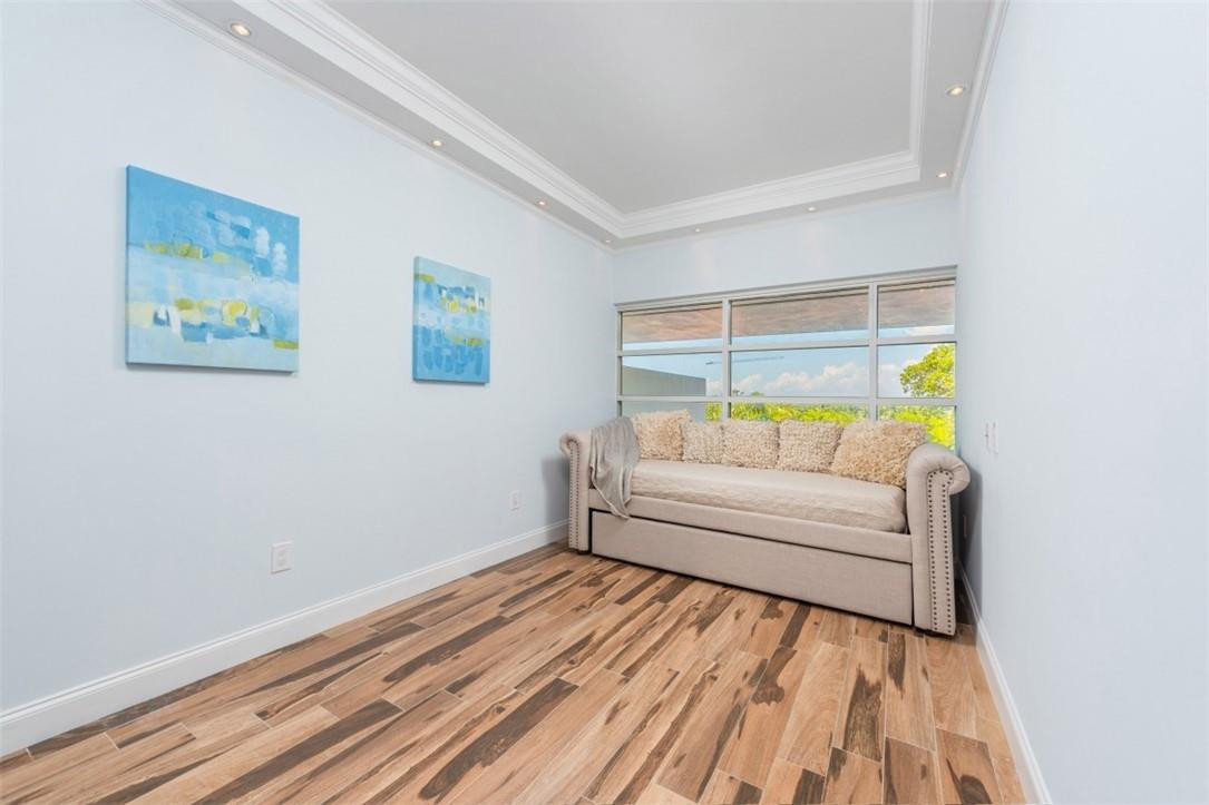 400 S Pointe #307 Miami Beach, FL 33139