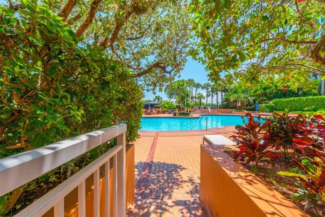 400 S Pointe #307 Miami Beach, FL 33139