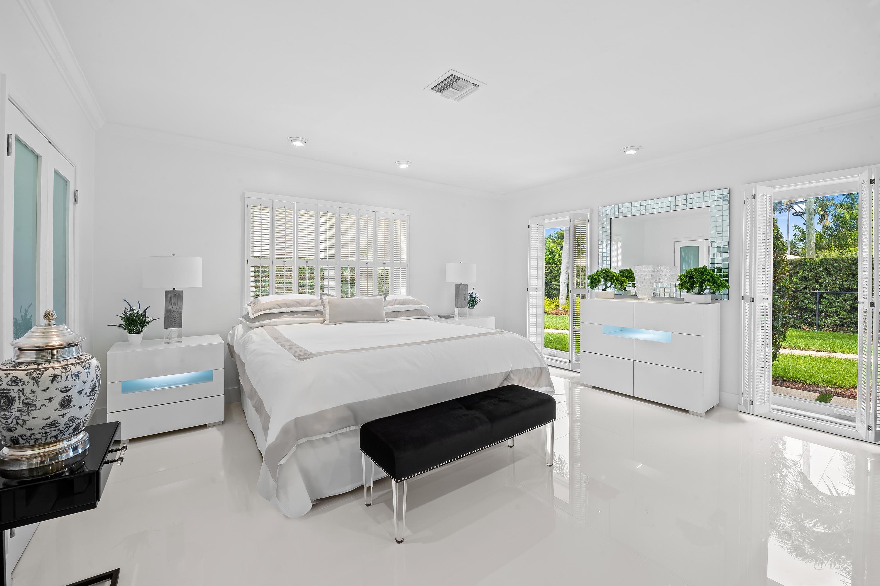 2831 NE 40th Fort Lauderdale, FL 33308
