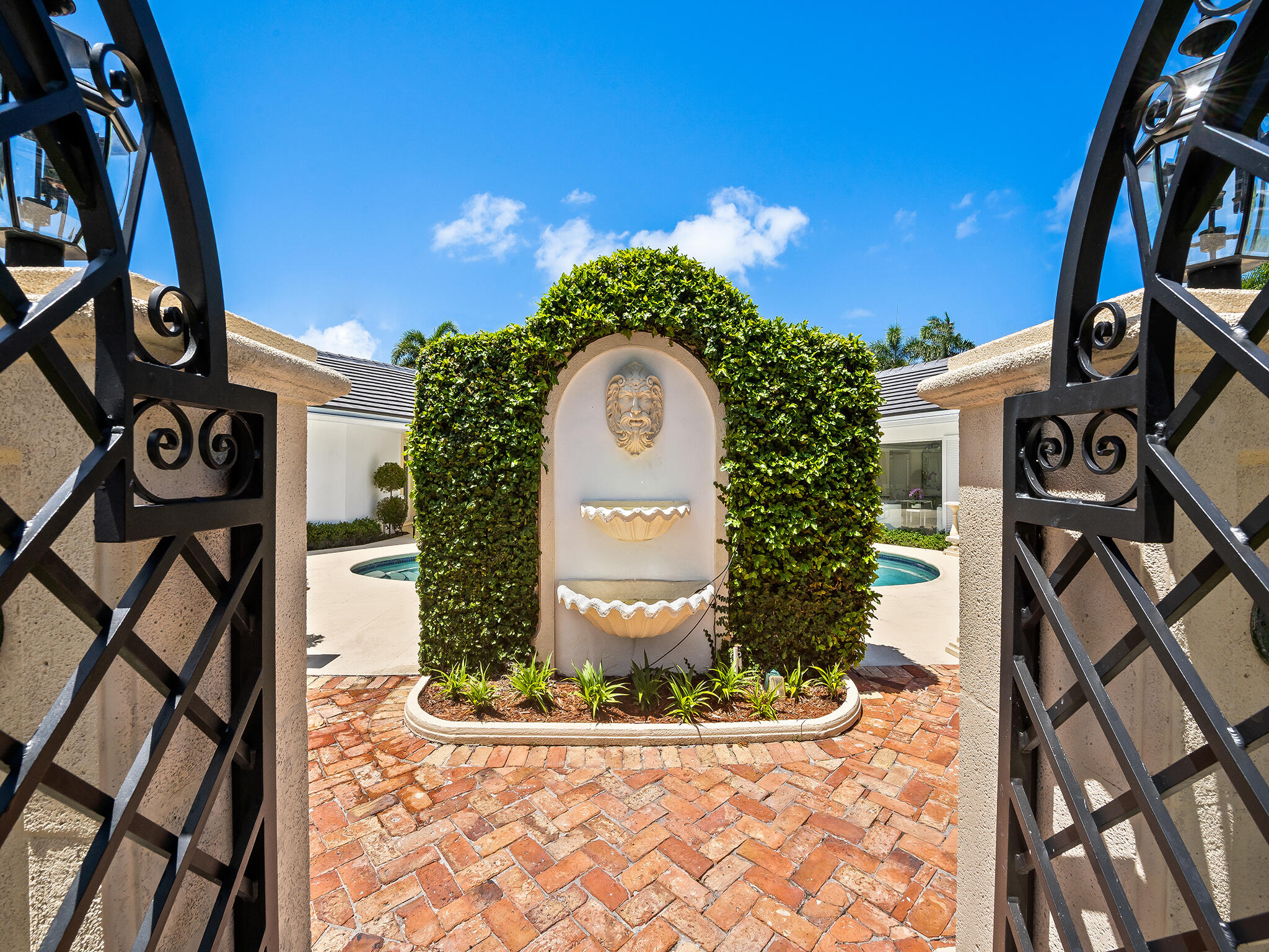 2831 NE 40th Fort Lauderdale, FL 33308