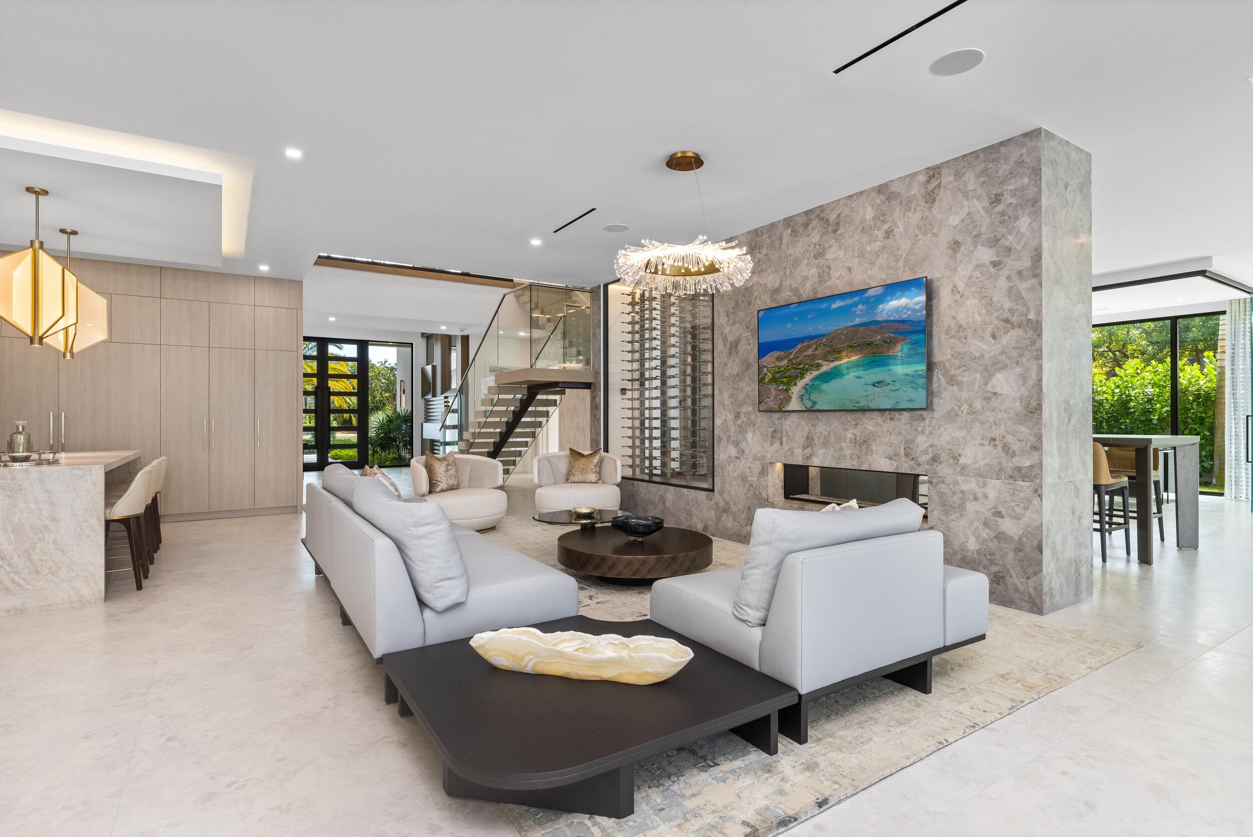217 Thatch Palm Boca Raton, FL 33432