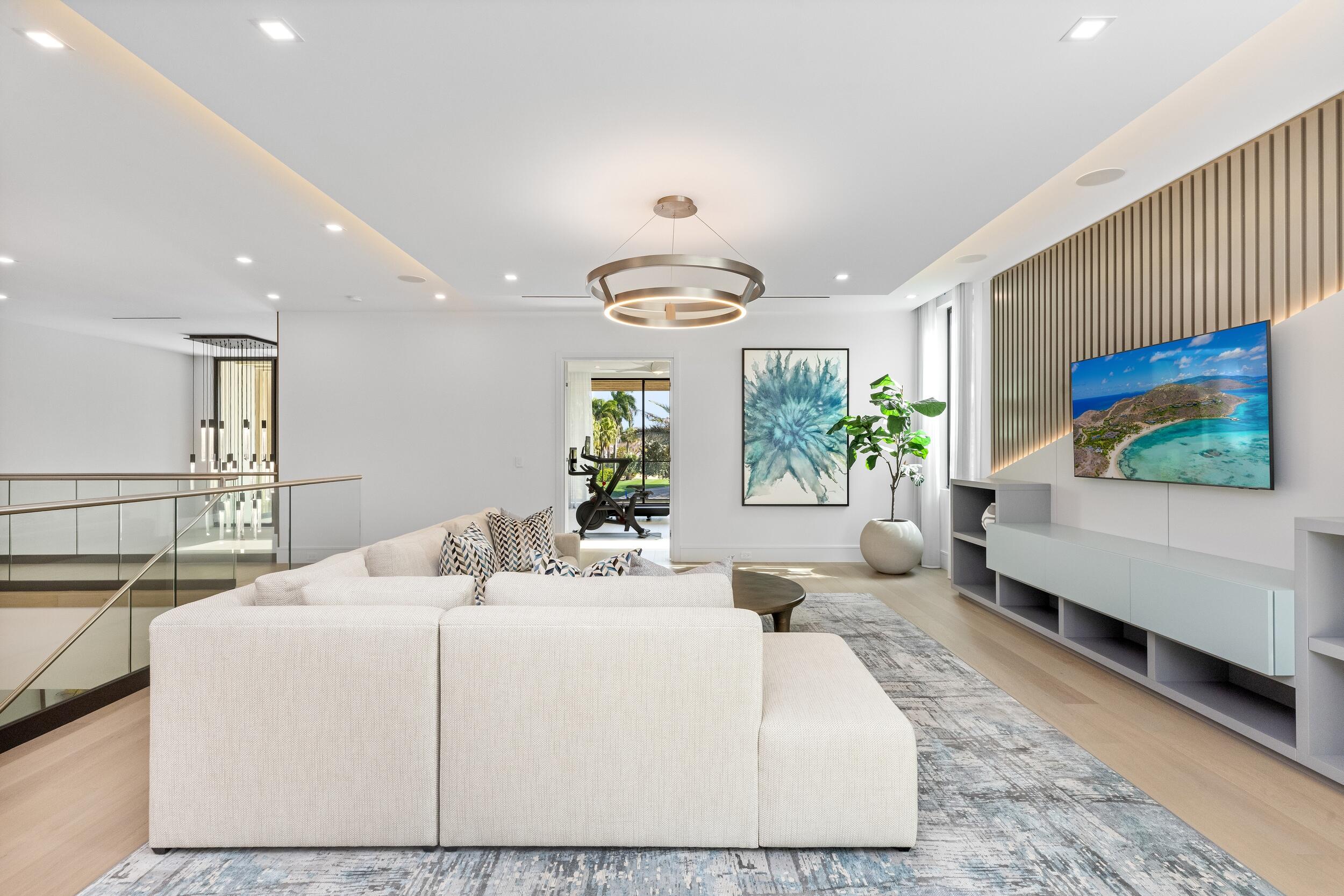 217 Thatch Palm Boca Raton, FL 33432