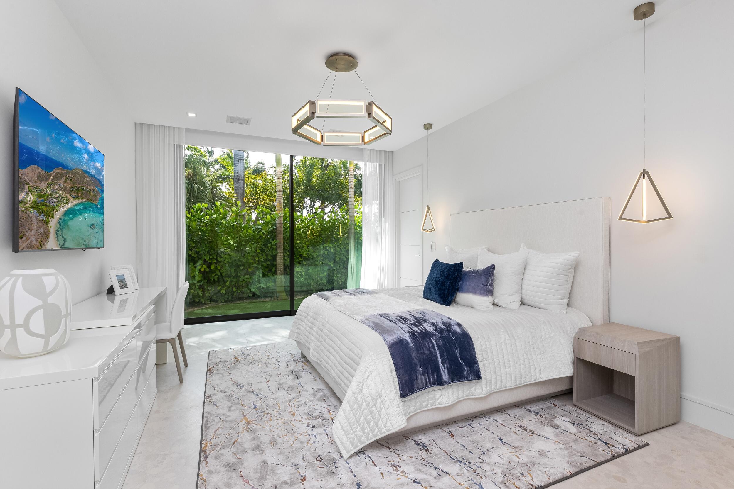 217 Thatch Palm Boca Raton, FL 33432