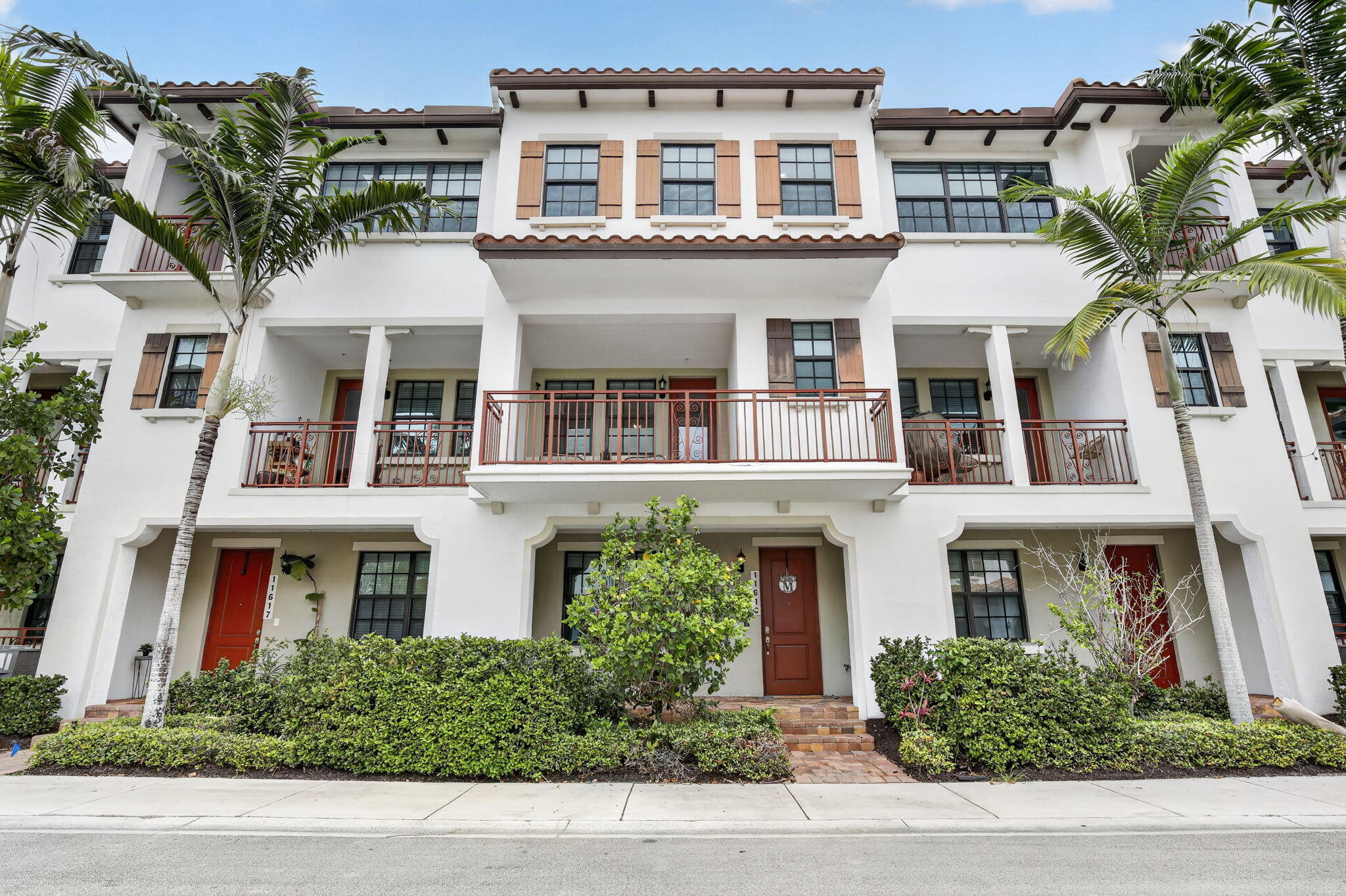 11613 SW 13th