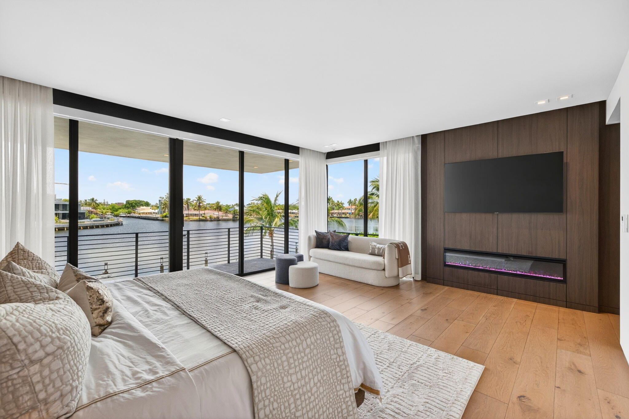 1529 Middle Riv Fort Lauderdale, FL 33304