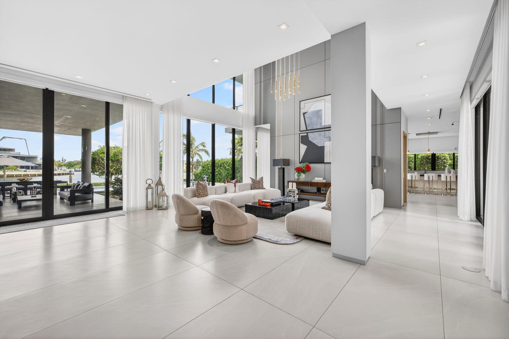 1529 Middle Riv Fort Lauderdale, FL 33304