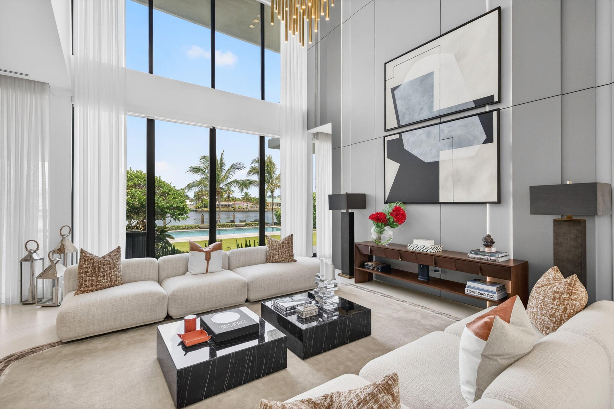1529 Middle Riv Fort Lauderdale, FL 33304