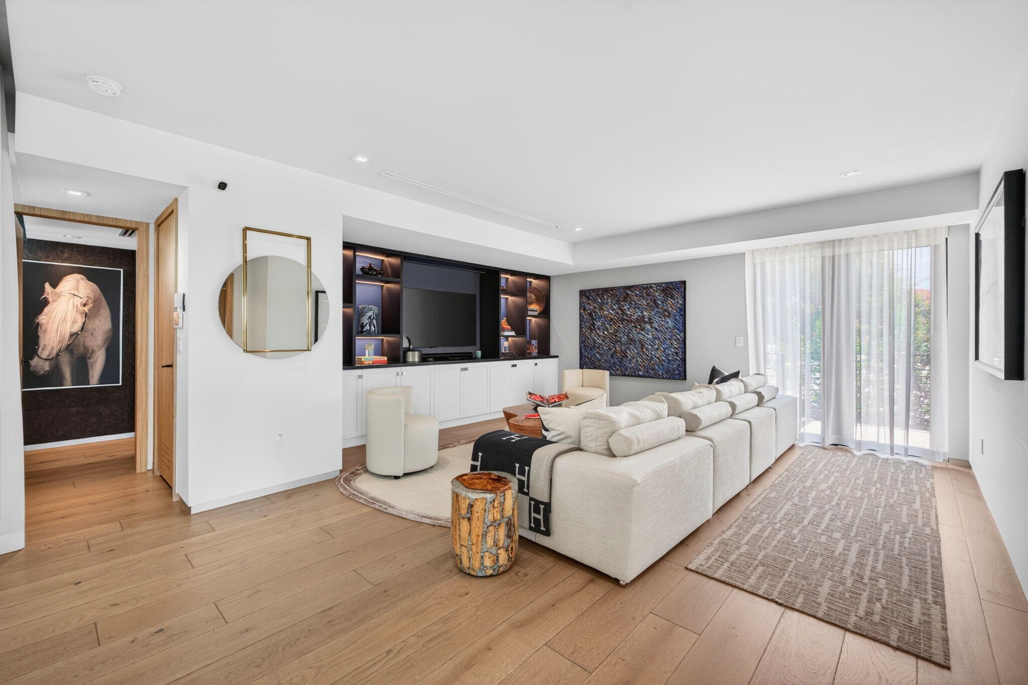1529 Middle Riv Fort Lauderdale, FL 33304