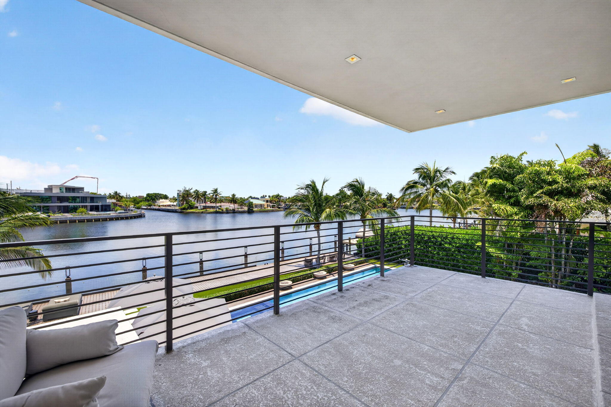 1529 Middle Riv Fort Lauderdale, FL 33304