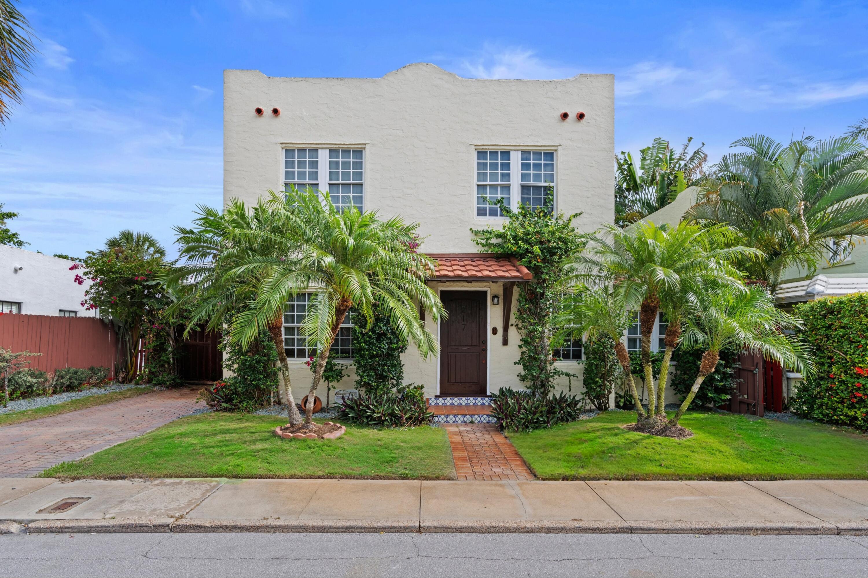 217 Lytton