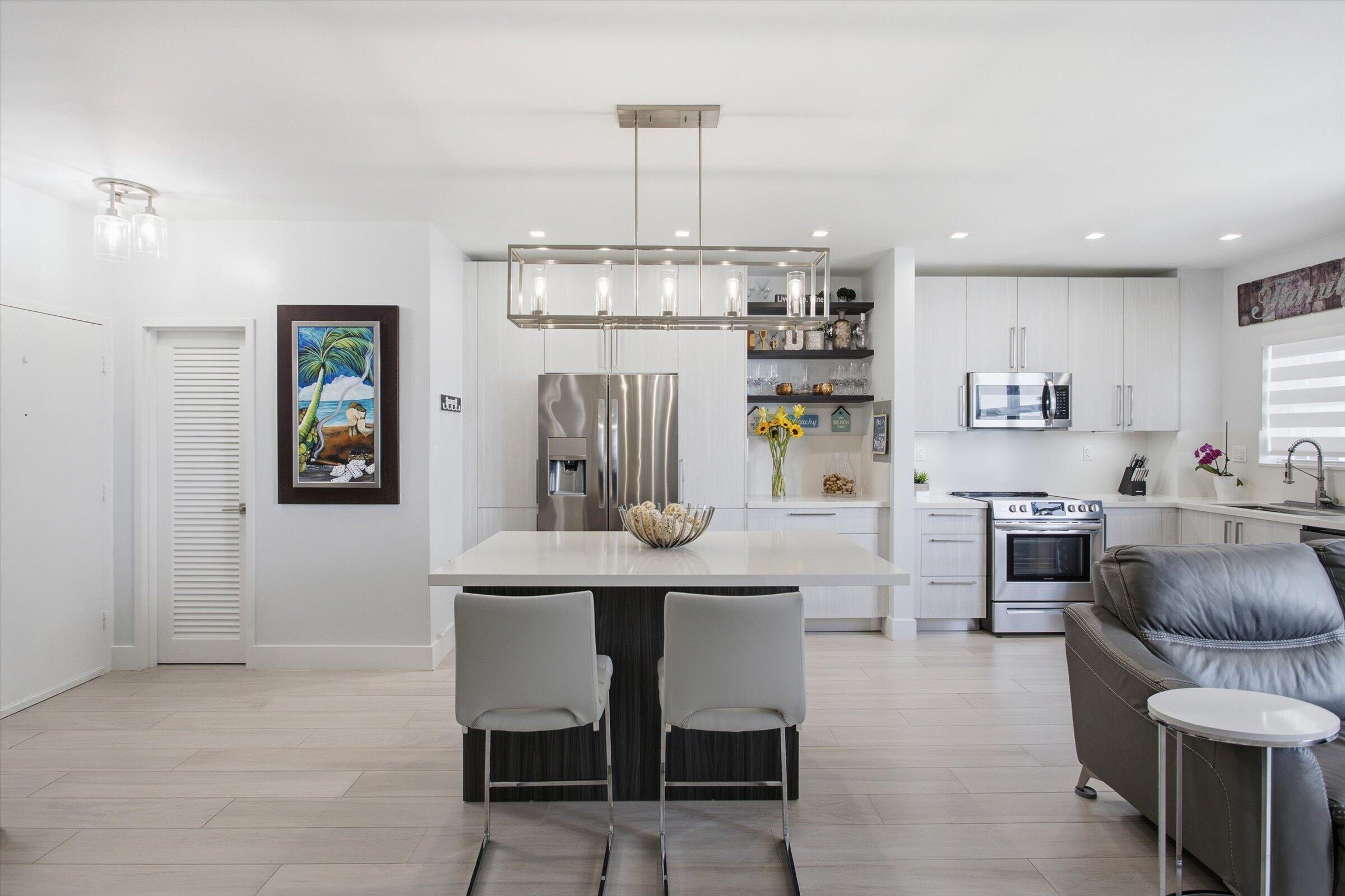 4747 Collins #1109 Miami Beach, FL 33140