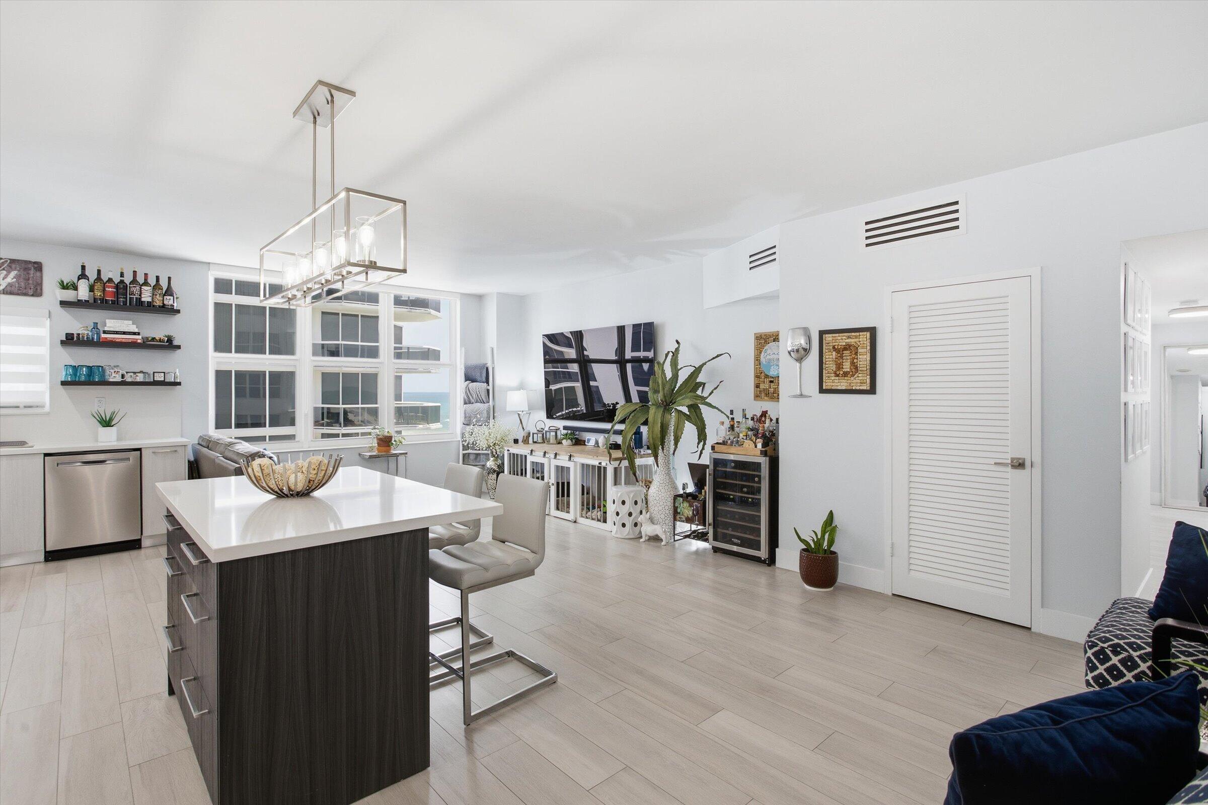 4747 Collins #1109 Miami Beach, FL 33140