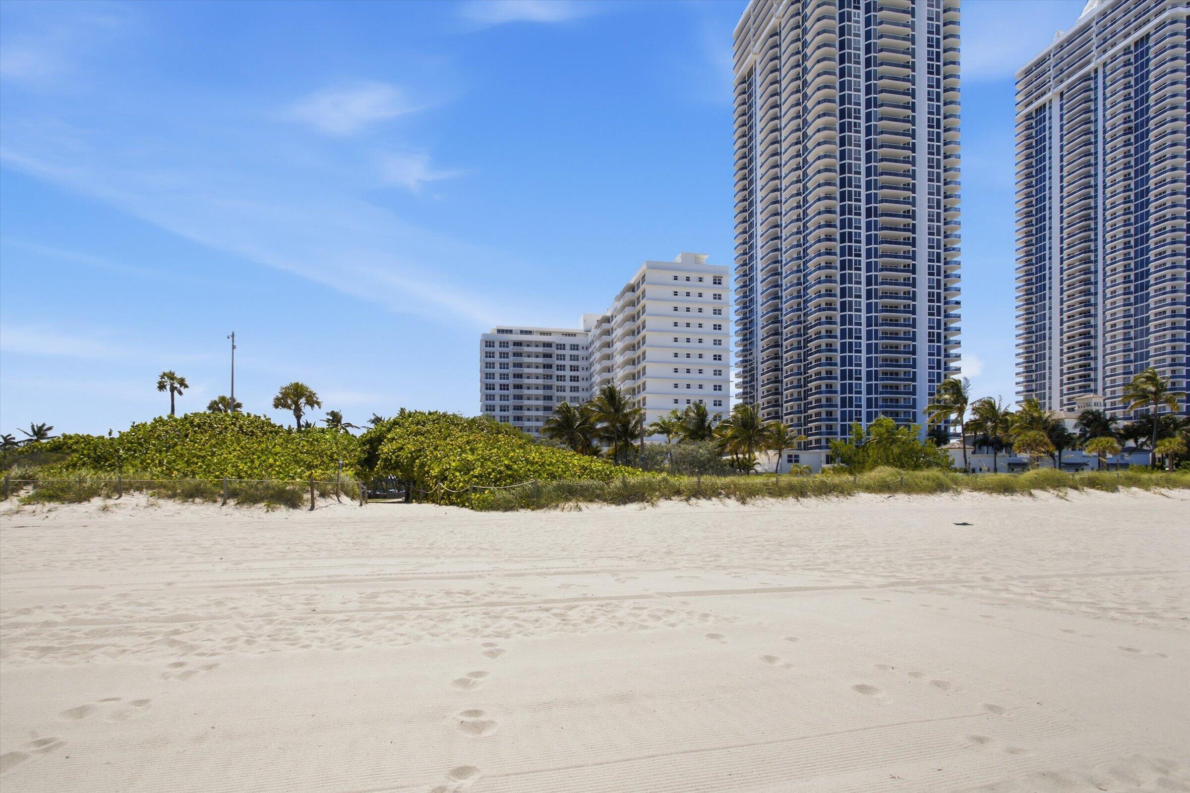 4747 Collins #1109 Miami Beach, FL 33140