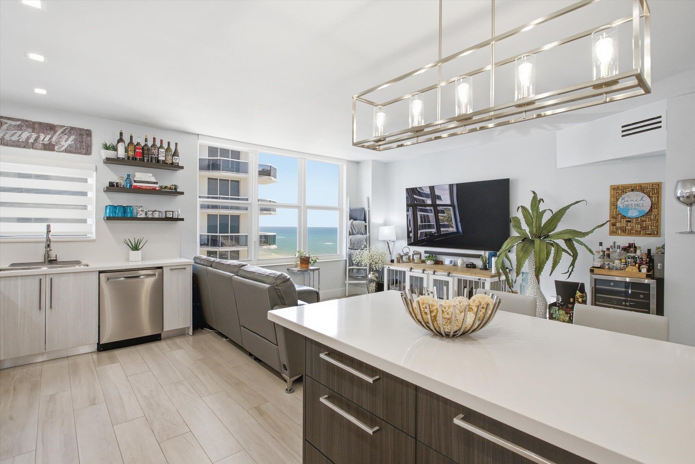 4747 Collins #1109 Miami Beach, FL 33140