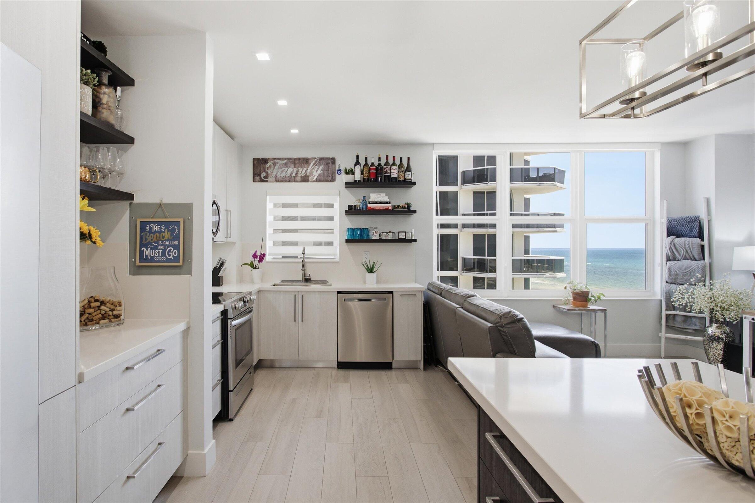 4747 Collins #1109 Miami Beach, FL 33140