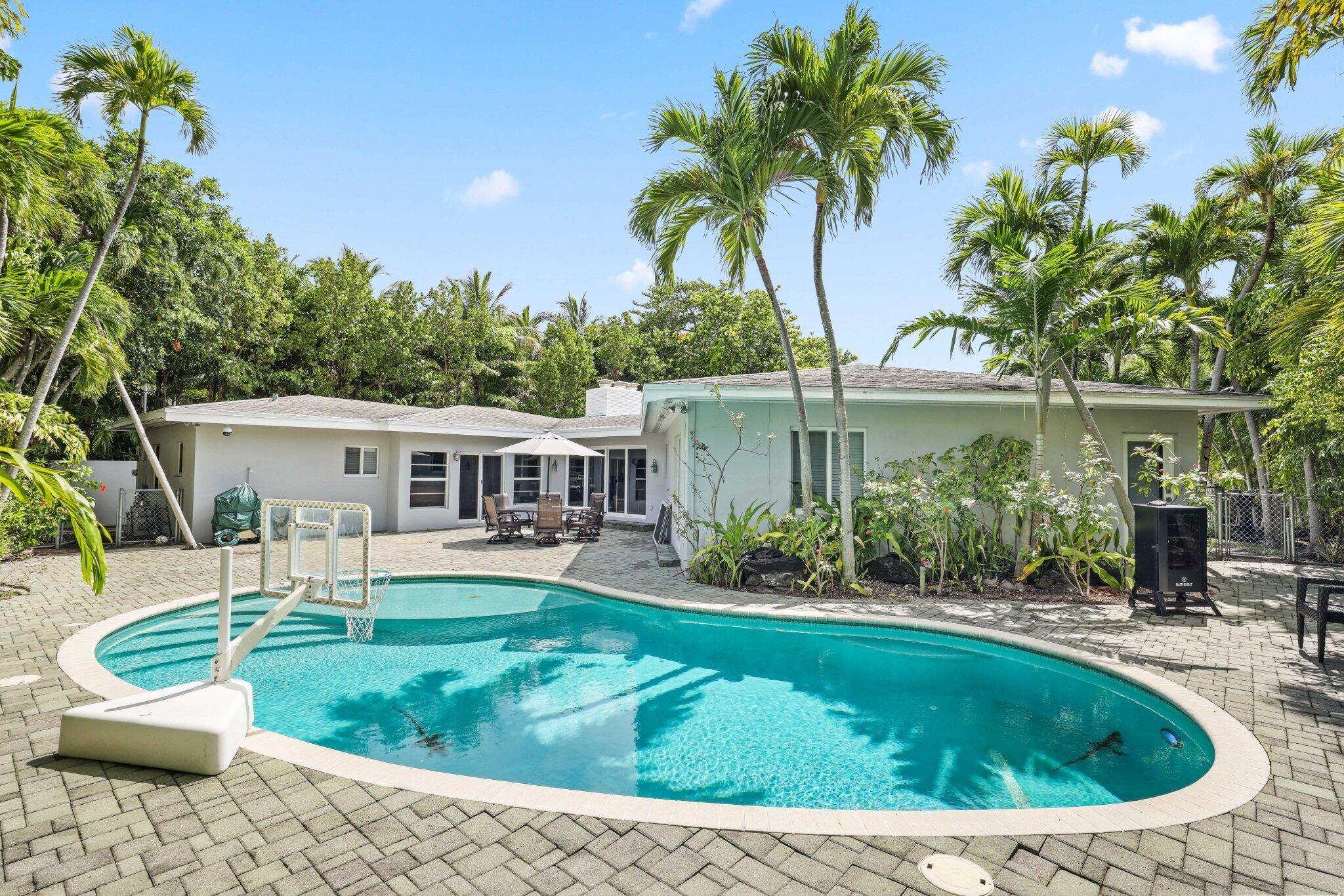 1313 Seabreeze #B Fort Lauderdale, FL 33316