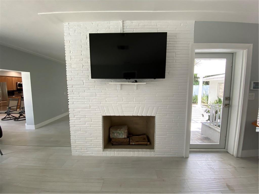 1313 Seabreeze #B Fort Lauderdale, FL 33316